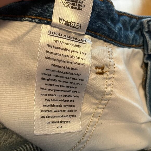 Good American Size 18 Denim Distressed Shorts - Picture 7 of 8